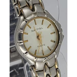 Ravinia Woman's Stylish Sleek stainless steel Watch 701509